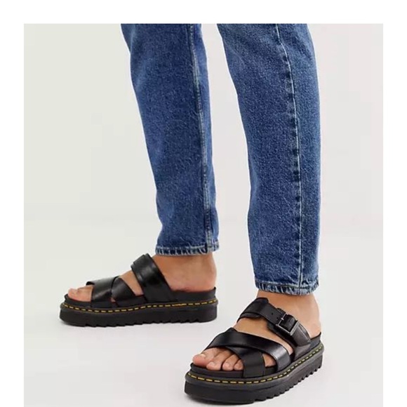 Dr. MARTENS RYKER BLACK LEATHER STRAP SLIDE SANDALS UNISEX MENS 4, WOMENS 5 - Picture 2 of 14